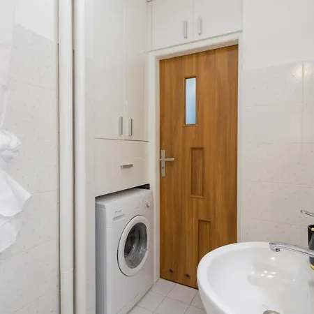 Cozy One Bedroom - Zelazna Апартаменты Варшава